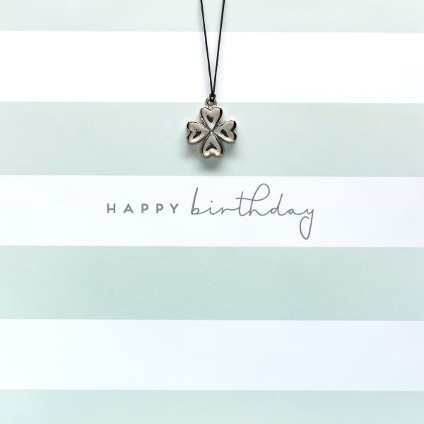 Geburtstag quadratische Glückwunschkarte mit Umschlag und Glücksarmband Little Things Happy Birthday Kleeblattanhänger
