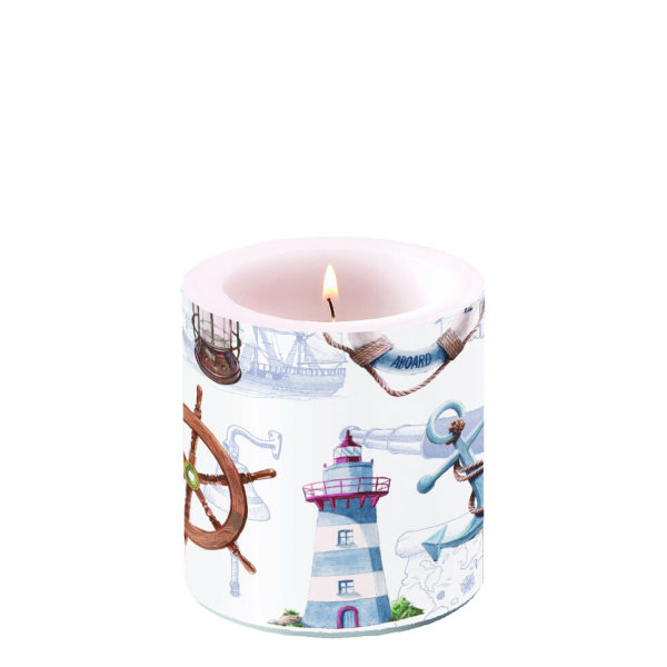 Kerze klein Candle small Format: Ø 7,5 cm x 9 cm 1 Kerze pro Packung Welcome Aboard Willkommen an Bord