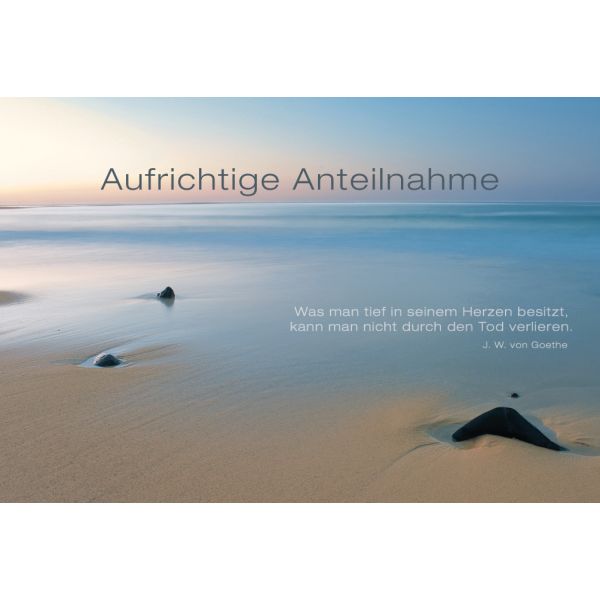 Trauer Beileid unverpackte Kondolenzkarte mit Briefumschlag Aufrichtige Anteilnahme Strand am Meer