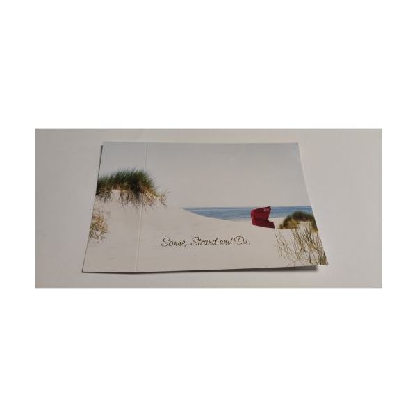 Allgemeine Wünsche  - Postkarten – Format: 11,5 cm x 17,5 cm - Nice Moments – Sonne, Strand und Du – Strand mit rotem Strandkorb