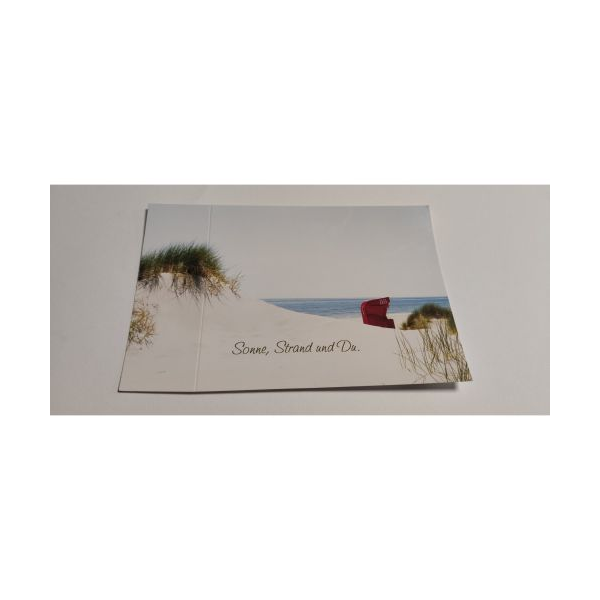 Allgemeine Wünsche  - Postkarten – Format: 11,5 cm x 17,5 cm - Nice Moments – Sonne, Strand und Du – Strand mit rotem Strandkorb
