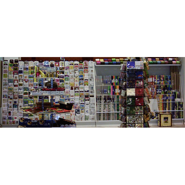 Geschenkpapiertruhe - Holzmöbel - weiß - 125 x 165 x 53 cm (BxHxT) - Verkaufsständer für Röllchen - Warenträger - leer - unbestückt - Gesamt-UVP: 999,00