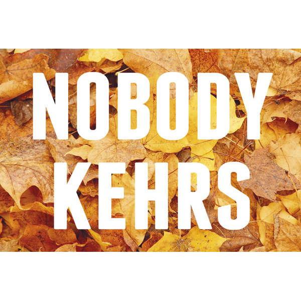 Postkarte #like Nobody kehrs – Es interessiert keinen – Herbstlaub