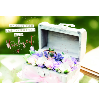 Hochzeit Glückwunschkarten  Eheringe auf Rosen in...